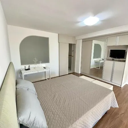 Saint Sebastian Flat 307 - Com Hidro! Ate 4 Pessoas, Duplex, No Centro Villa Jaragua do Sul Exterior photo